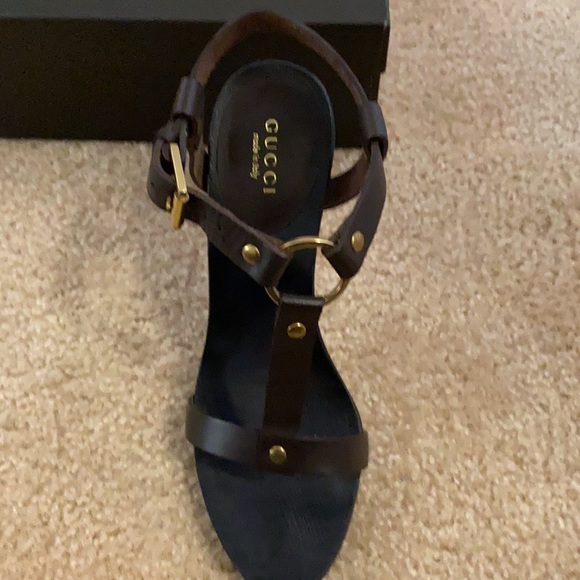 VINTAGE NEW GUCCI BNIB “KYLIE” DK BROWN LEATHER STILETTOS w/GOLD HEELS SZ 36 (6) - Picture 12 of 16